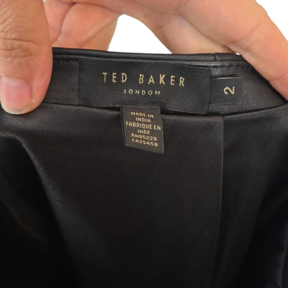 Ted‎ Baker London Valiat Black Ovine Leather Mini Skirt Size 2 US 6